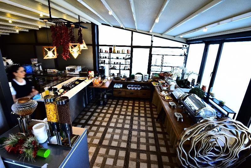 Bguest & Couette-café 3*